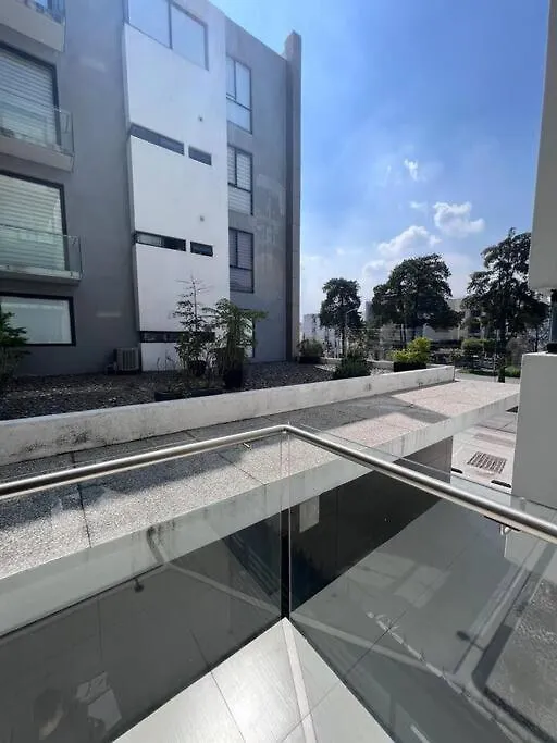 Precioso Departamento Cerca De Plaza Galerias Διαμέρισμα Γκουανταλαχάρα 0*,